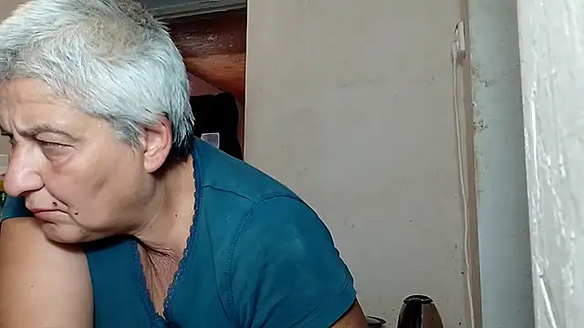 Snapshot of ExquisiteMature chatting on September 20, 11:00 am ExquisiteMature online show from September 20, 11:00 am