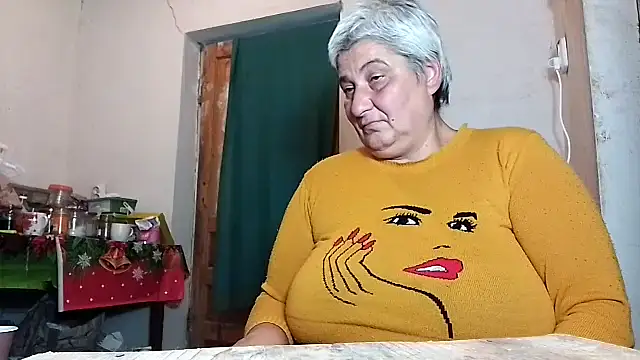 Snapshot of ExquisiteMature chatting on October 17, 10:01 pm ExquisiteMature online show from October 17, 10:01 pm