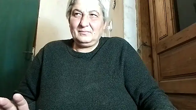 Snapshot of ExquisiteMature chatting on October 19, 9:15 pm ExquisiteMature online show from October 19, 9:15 pm