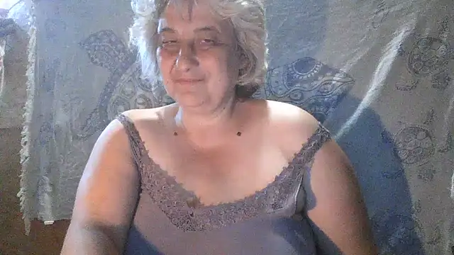 Snapshot of ExquisiteMature chatting on May 31, 6:09 pm ExquisiteMature online show from May 31, 6:09 pm