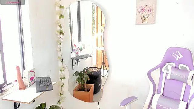 Snapshot of sofia_gold_ chatting on May 29, 2:48 pm sofia gold online show from May 29, 2:48 pm