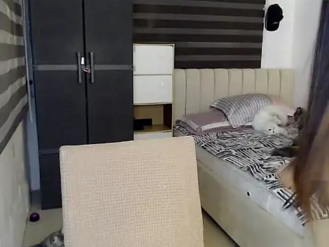 XxIvory CatxX online show from April 22, 9:55 am