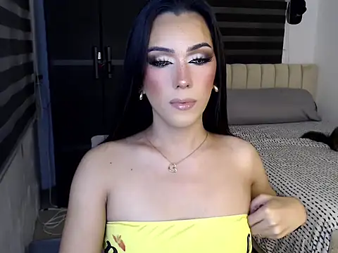Snapshot of XxIvory_CatxX chatting on July 30, 1:43 pm XxIvory CatxX online show from July 30, 1:43 pm