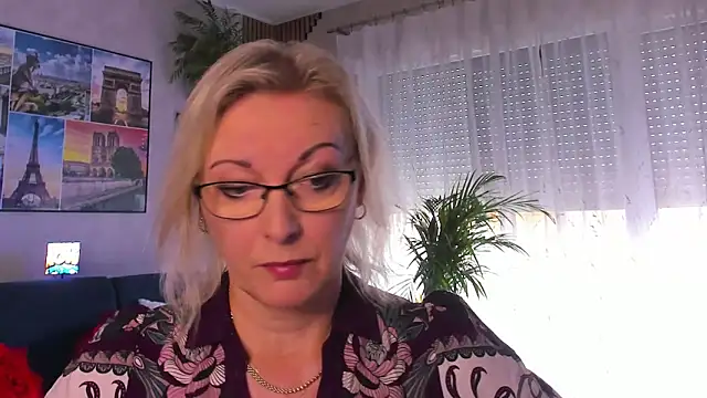 Snapshot of vanessa_chat chatting on June 3, 1:25 pm vanessa chat online show from June 3, 1:25 pm