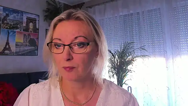 Snapshot of vanessa_chat chatting on June 22, 1:30 pm vanessa chat online show from June 22, 1:30 pm