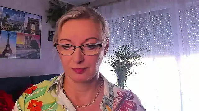 Snapshot of vanessa_chat chatting on June 24, 1:54 pm vanessa chat online show from June 24, 1:54 pm