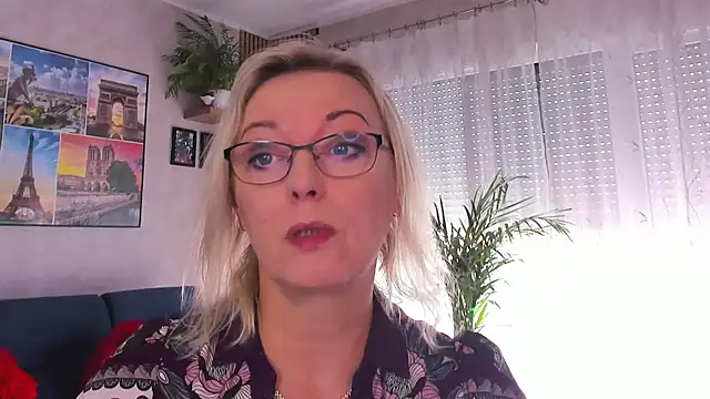Snapshot of vanessa_chat chatting on July 6, 1:19 pm vanessa chat online show from July 6, 1:19 pm
