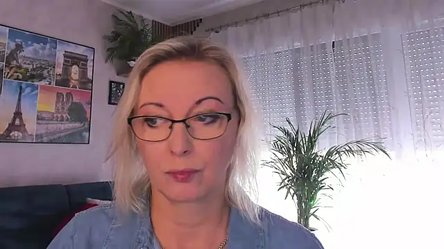 Snapshot of vanessa_chat chatting on July 8, 1:15 pm vanessa chat online show from July 8, 1:15 pm