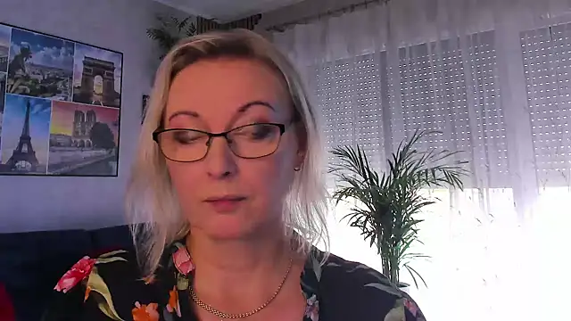 Snapshot of vanessa_chat chatting on July 19, 1:15 pm vanessa chat online show from July 19, 1:15 pm