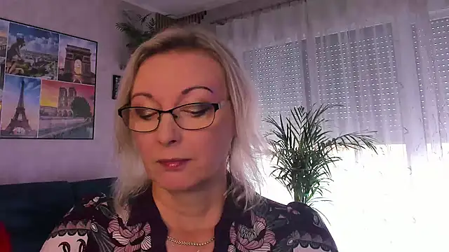 Snapshot of vanessa_chat chatting on July 20, 1:24 pm vanessa chat online show from July 20, 1:24 pm
