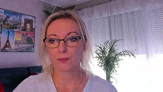 Snapshot of vanessa_chat chatting on July 21, 1:24 pm vanessa chat online show from July 21, 1:24 pm