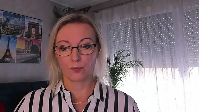 Snapshot of vanessa_chat chatting on July 23, 1:20 pm vanessa chat online show from July 23, 1:20 pm