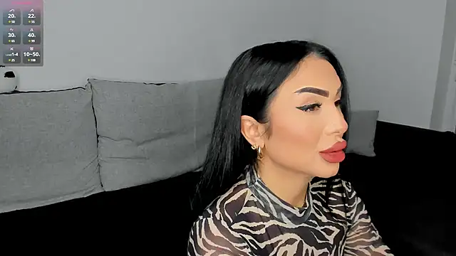 Snapshot of mistress_meryem chatting on December 12, 9:48 pm mistress meryem online show from December 12, 9:48 pm