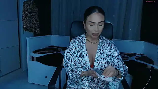 Snapshot of mistress_meryem chatting on March 24, 11:54 pm mistress meryem online show from March 24, 11:54 pm