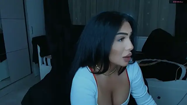 Snapshot of mistress_meryem chatting on April 3, 9:35 pm mistress meryem online show from April 3, 9:35 pm