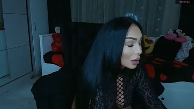 Snapshot of mistress_meryem chatting on April 24, 9:39 pm mistress meryem online show from April 24, 9:39 pm