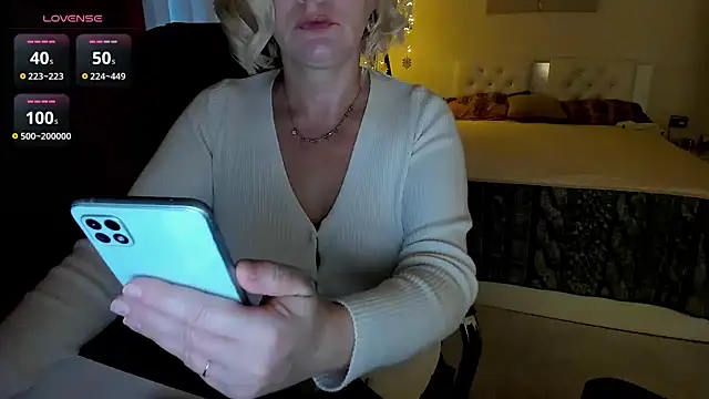 Colette  1977 online show from December 1, 4:39 am