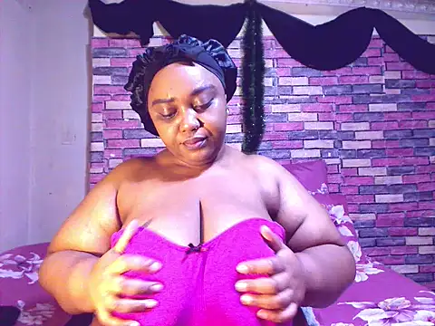 Snapshot of BustySavita chatting on May 16, 5:48 am BustySavita online show from May 16, 5:48 am