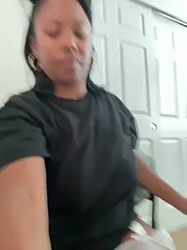 NaomiLust90 online show from April 2, 8:28 pm