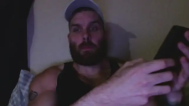 Snapshot of florida0217 chatting on December 3, 12:13 am florida0217 online show from December 3, 12:13 am