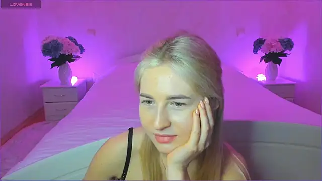 AnnaCarrera online show from January 8, 1:32 am