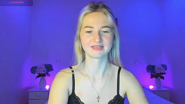 AnnaCarrera online show from March 6, 6:05 pm