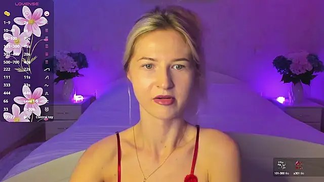 AnnaCarrera online show from September 15, 5:57 pm