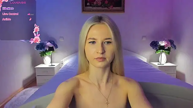 Snapshot of AnnaCarrera chatting on April 30, 6:58 pm AnnaCarrera online show from April 30, 6:58 pm