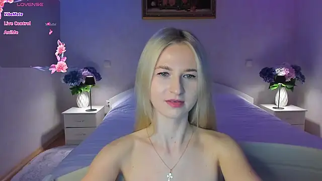 Snapshot of AnnaCarrera chatting on April 30, 8:57 pm AnnaCarrera online show from April 30, 8:57 pm