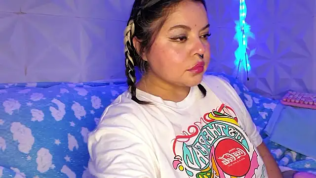 Satyn doll online show from December 1, 8:31 pm