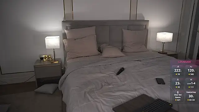 Snapshot of eseniyavl chatting on November 2, 5:10 am eseniyavl online show from November 2, 5:10 am