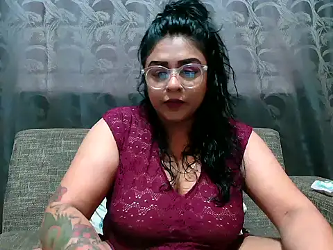 indianishkq7 online show from December 5, 12:55 pm