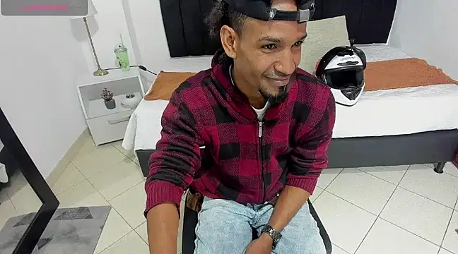 Snapshot of anhtony_wayans chatting on December 10, 11:51 pm anhtony wayans online show from December 10, 11:51 pm