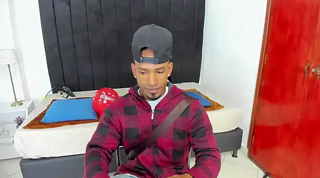 Snapshot of anhtony_wayans chatting on February 15, 12:26 am anhtony wayans online show from February 15, 12:26 am