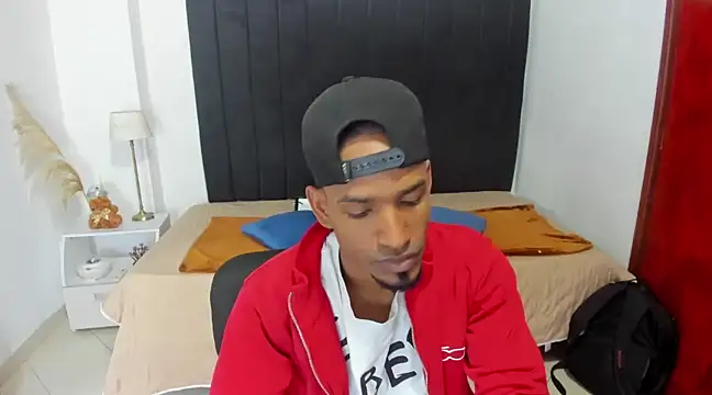 Snapshot of anhtony_wayans chatting on February 21, 12:27 am anhtony wayans online show from February 21, 12:27 am