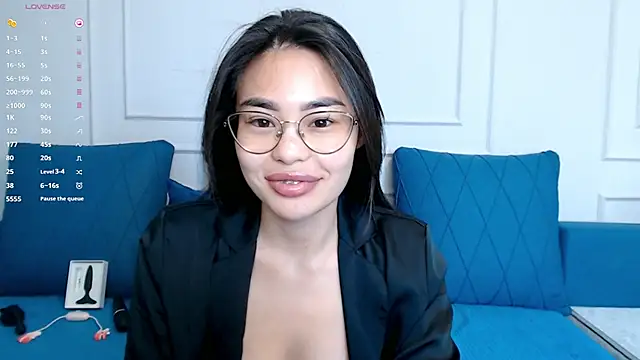 Snapshot of kwana_colada chatting on April 3, 11:30 am kwana colada online show from April 3, 11:30 am