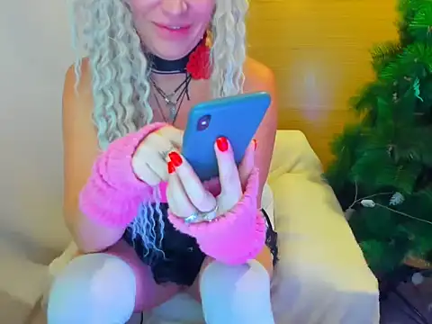 Snapshot of Ruda1919 chatting on November 28, 10:07 am Ruda1919 online show from November 28, 10:07 am