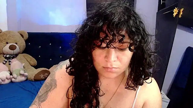 ANGELIQUE KLANE online show from November 19, 5:46 pm