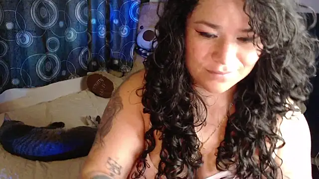 Snapshot of ANGELIQUE_KLANE chatting on May 8, 4:23 pm ANGELIQUE KLANE online show from May 8, 4:23 pm