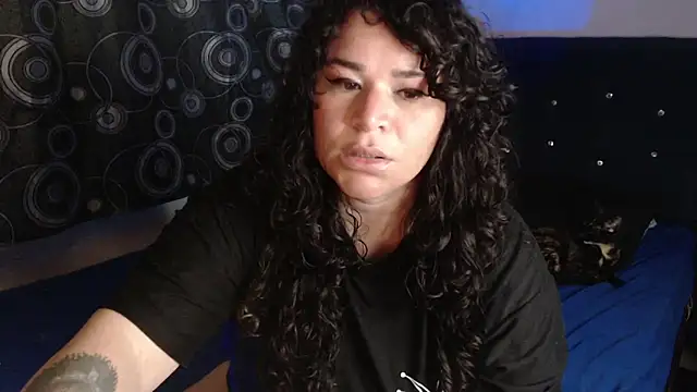 Snapshot of ANGELIQUE_KLANE chatting on May 19, 1:56 am ANGELIQUE KLANE online show from May 19, 1:56 am