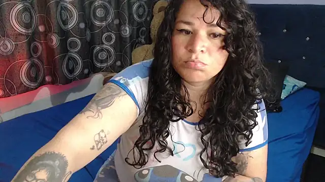 Snapshot of ANGELIQUE_KLANE chatting on May 21, 4:03 pm ANGELIQUE KLANE online show from May 21, 4:03 pm