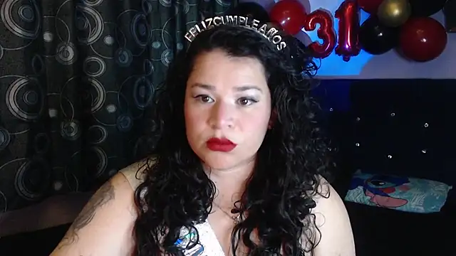 Snapshot of ANGELIQUE_KLANE chatting on May 29, 9:02 pm ANGELIQUE KLANE online show from May 29, 9:02 pm