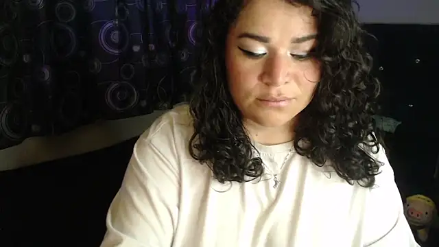 Snapshot of ANGELIQUE_KLANE chatting on May 31, 2:35 pm ANGELIQUE KLANE online show from May 31, 2:35 pm
