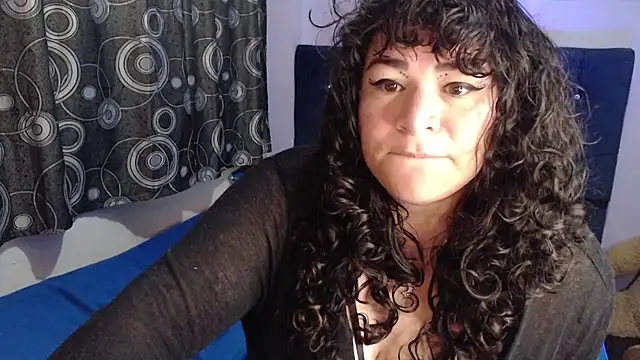 Snapshot of ANGELIQUE_KLANE chatting on July 1, 2:51 pm ANGELIQUE KLANE online show from July 1, 2:51 pm