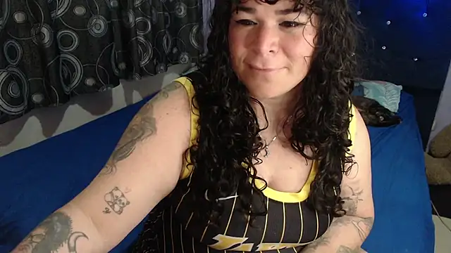Snapshot of ANGELIQUE_KLANE chatting on July 2, 8:37 pm ANGELIQUE KLANE online show from July 2, 8:37 pm