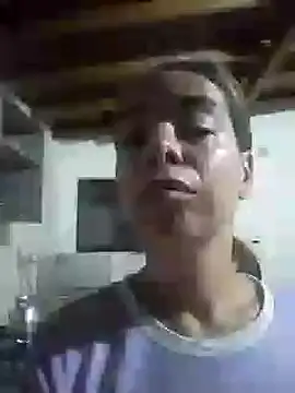 Snapshot of mari657 chatting on February 28, 6:21 am mari657 online show from February 28, 6:21 am