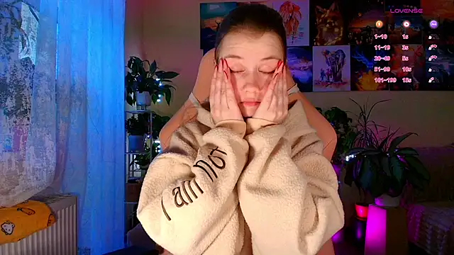 GoodWitch  online show from February 4, 9:37 am