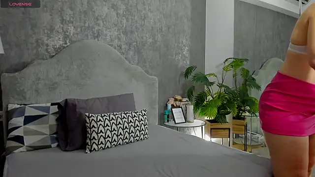 LisaCroft online show from February 17, 7:49 am