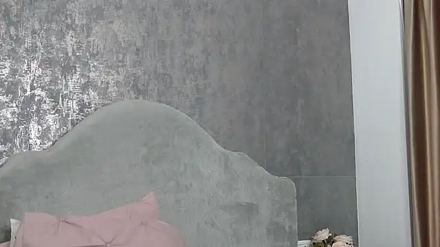 LisaCroft online show from June 14, 5:42 am