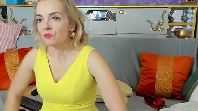 KateConner online show from December 21, 6:37 pm